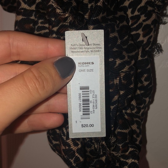 Cheetah print scarf - Picture 4 of 5